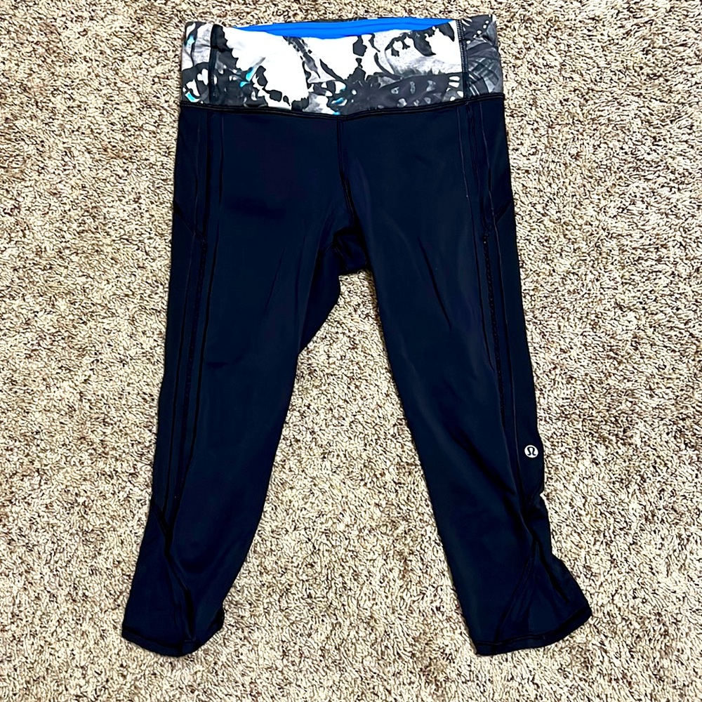 LULULEMON black crops